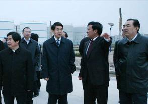 2010年4月10日，时任中国气象局党组书记、局长郑国光视察乐鱼。